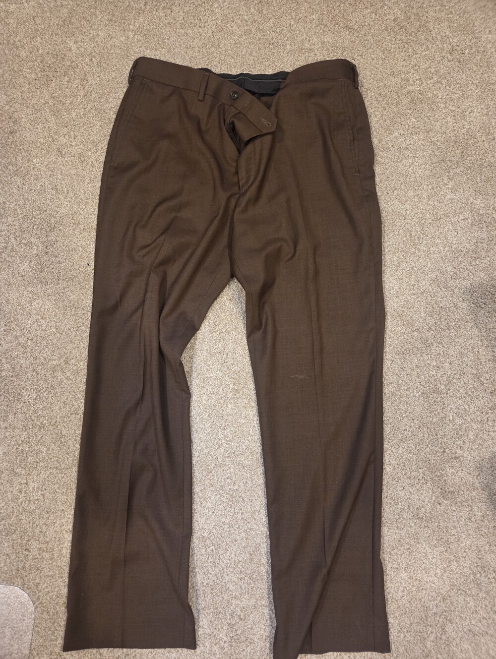 Roundtree & Yorke "TravelSmart" Brown Dress Pants (Size 38x32)